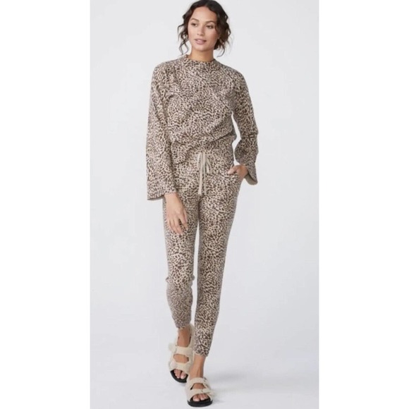 MONROW •L• Mini Leopard Sporty Sweatpants Latte Brown...